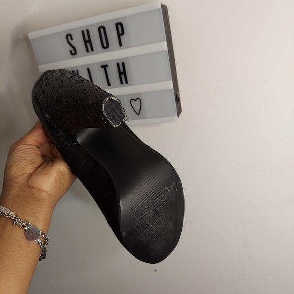 Black sequin heels - Picture 5 of 10